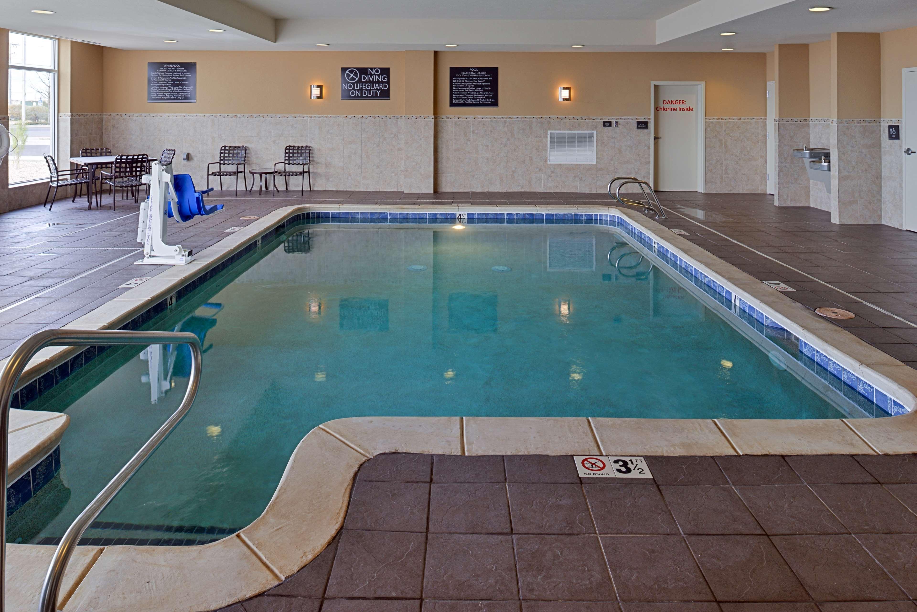 Hilton Garden Inn הובס מראה חיצוני תמונה