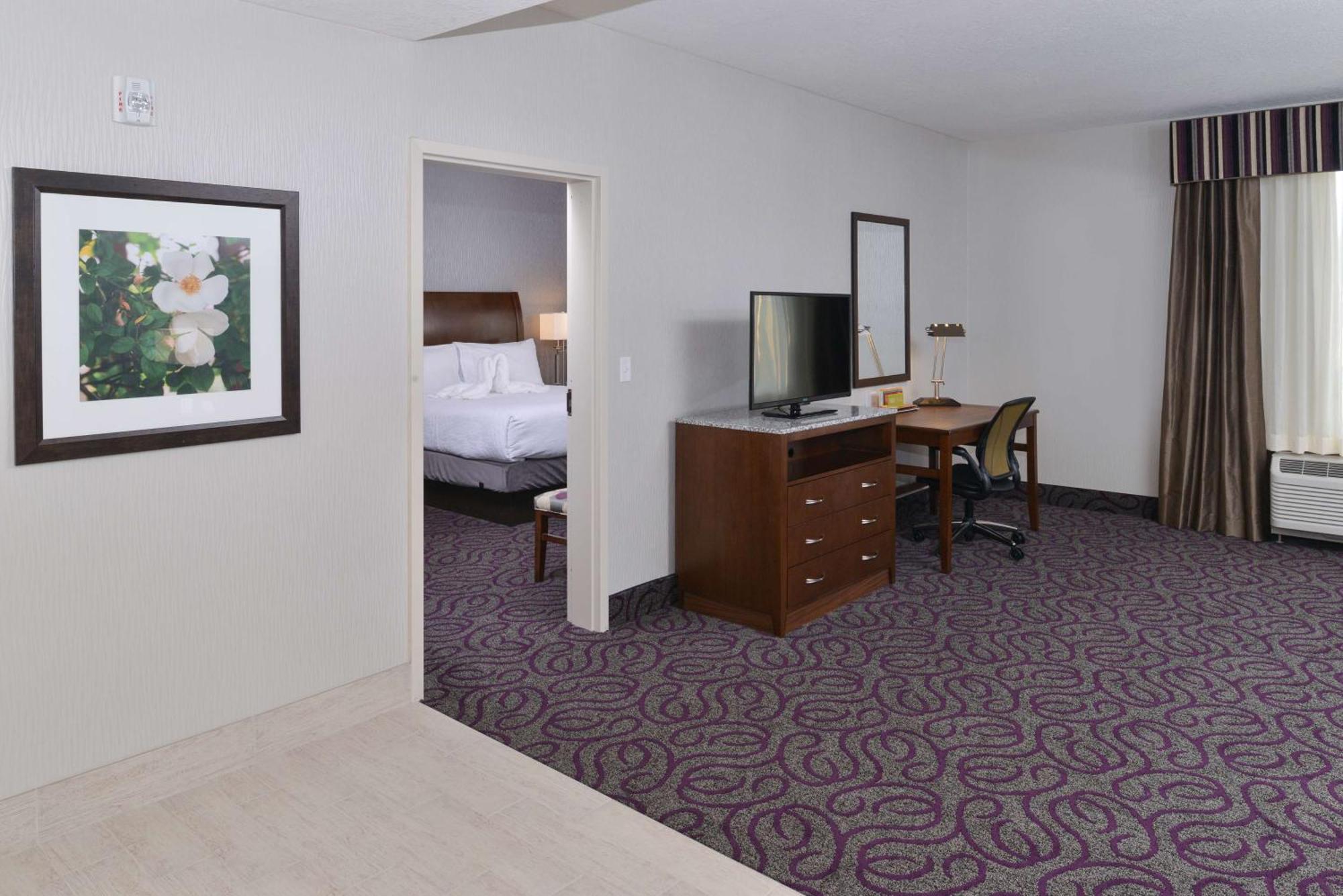 Hilton Garden Inn הובס מראה חיצוני תמונה