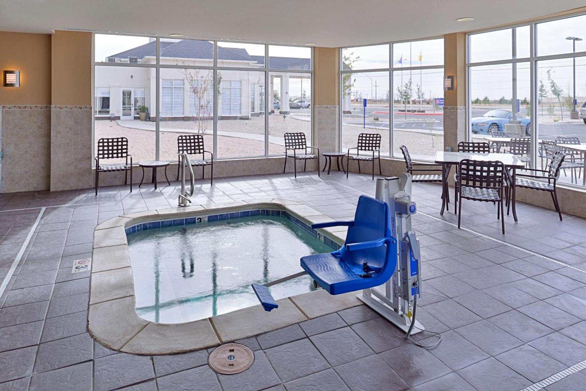 Hilton Garden Inn הובס מראה חיצוני תמונה